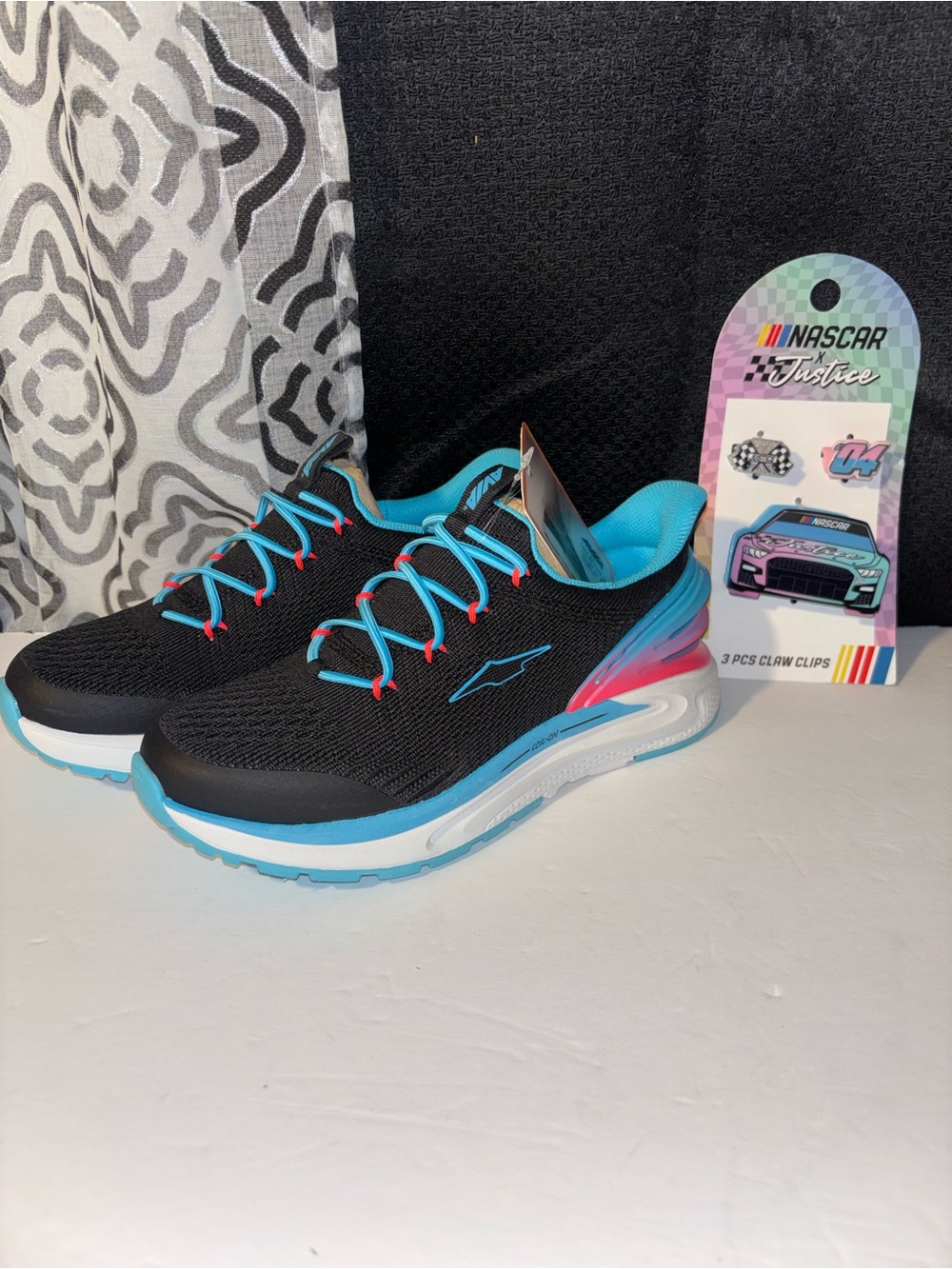 Avia Kids Sneakers in Black, Turquoise & Pink Accent